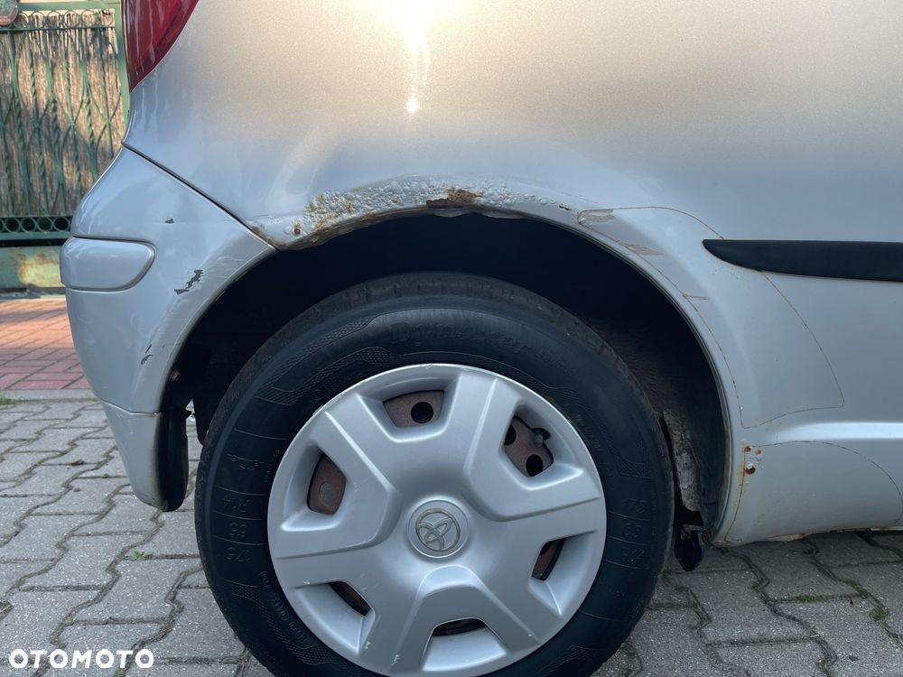 Toyota Yaris 1.3 Luna - 5