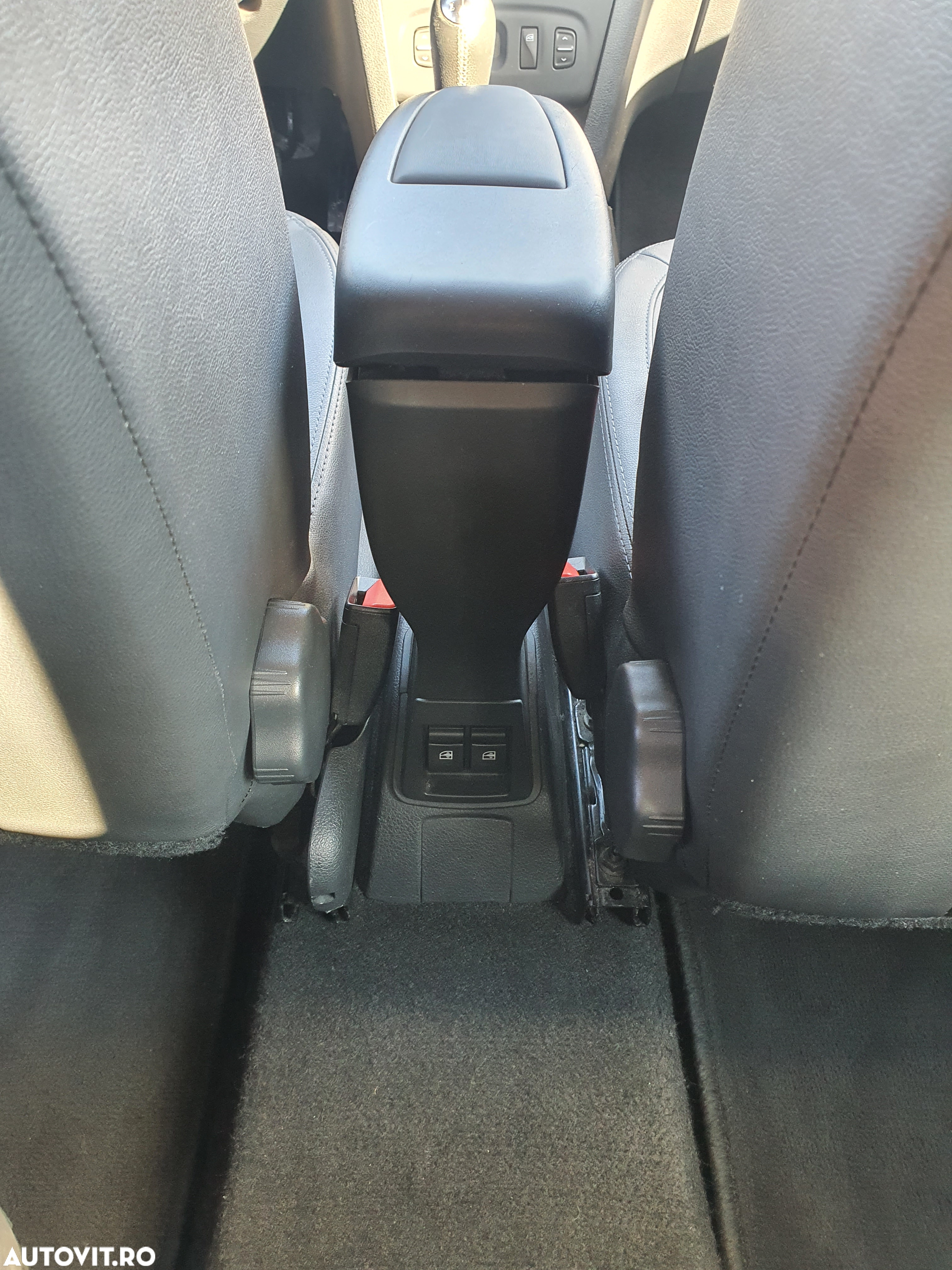 Dacia Logan MCV dCi 90 S&S Prestige - 9