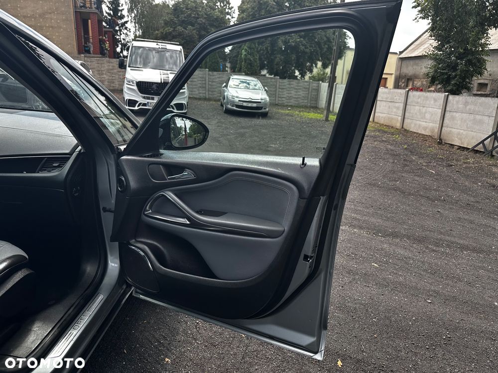 Opel Zafira - 16