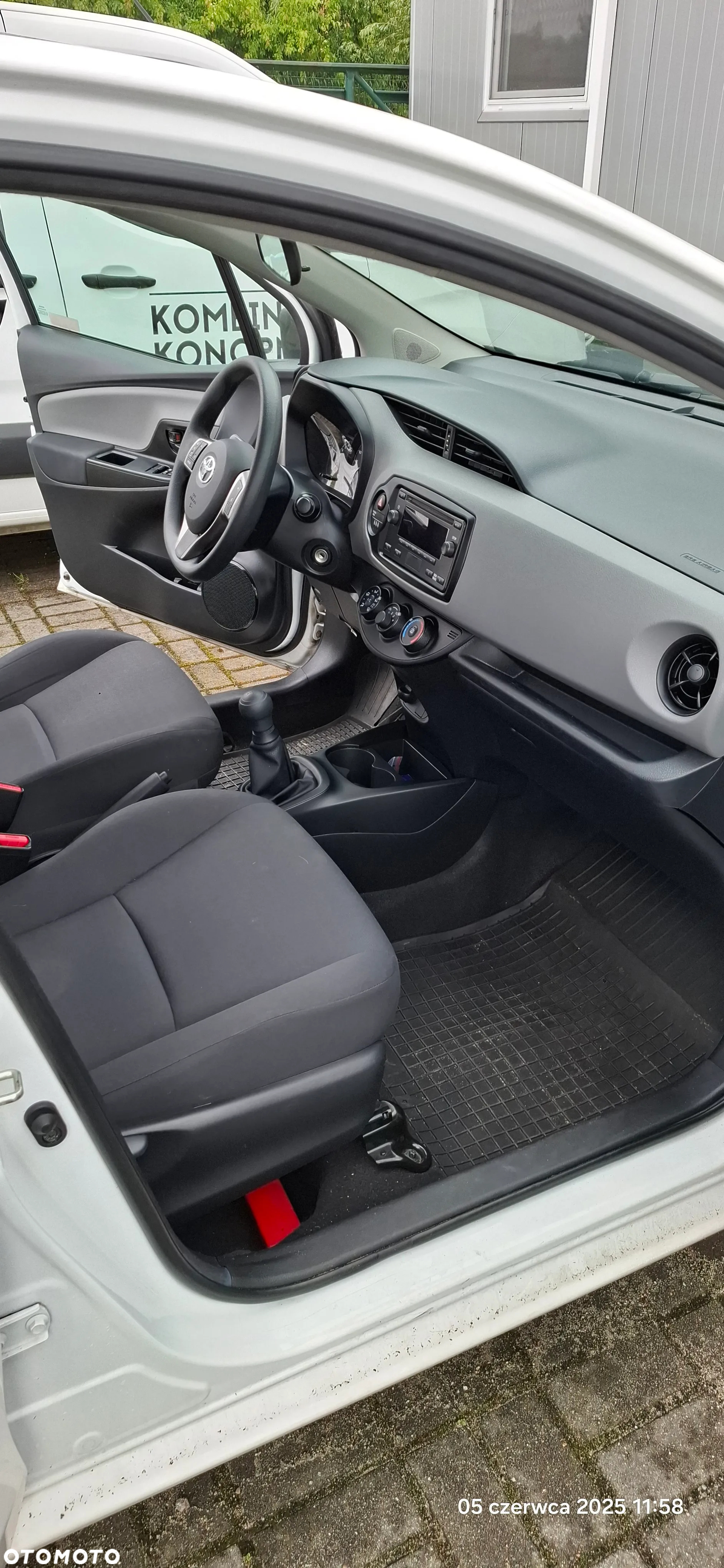 Toyota Yaris 1.0 Active - 9