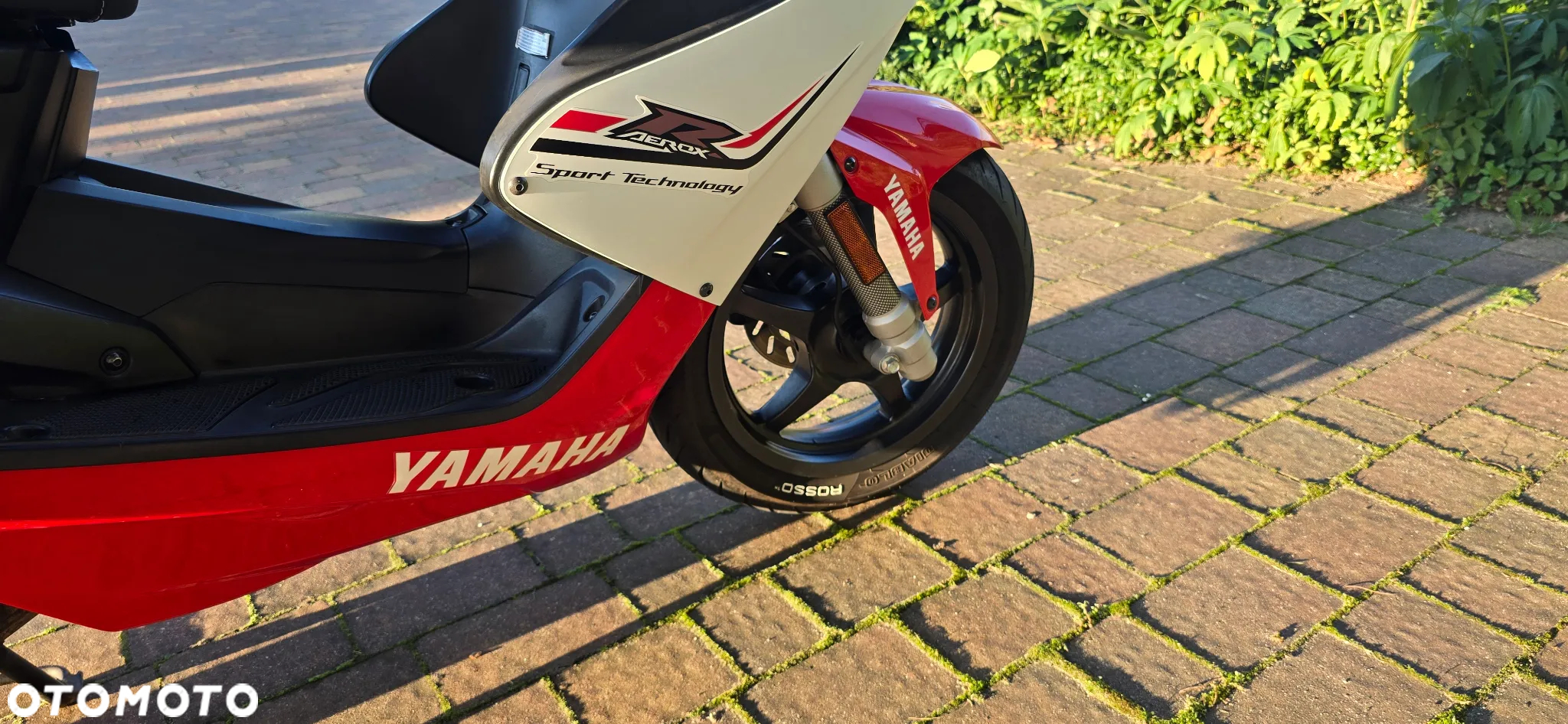 Yamaha Aerox - 8