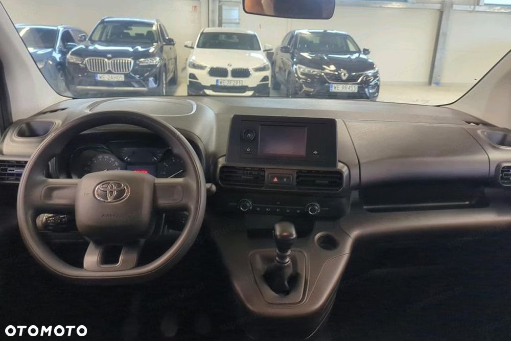Toyota Proace City Verso - 8