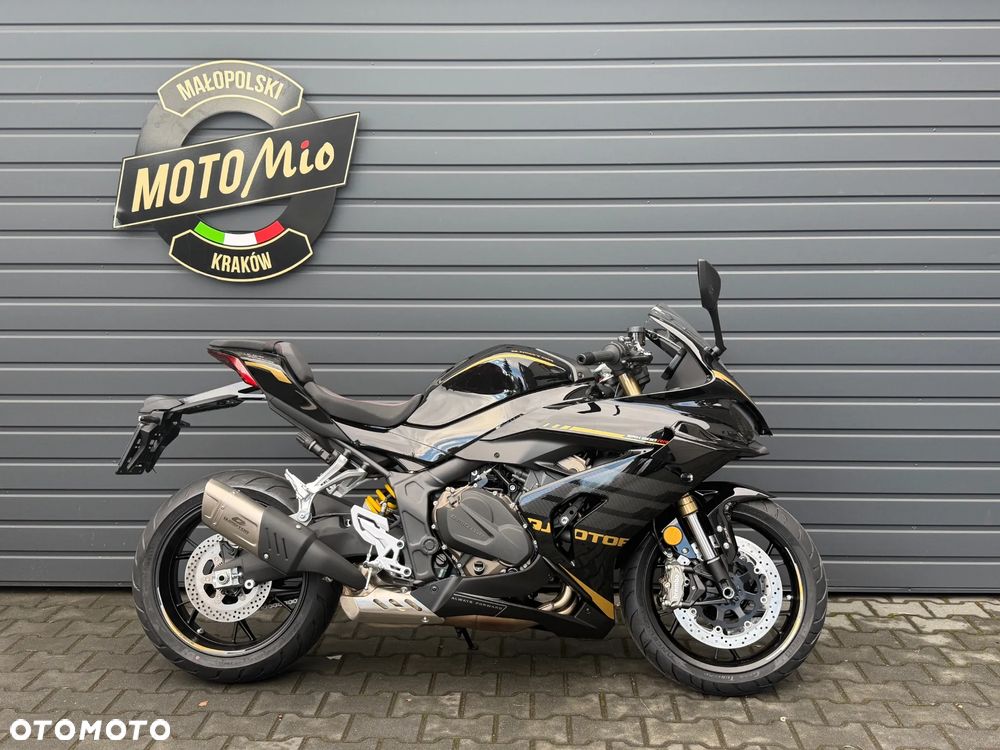 QJMOTOR SRK 800RR - 4