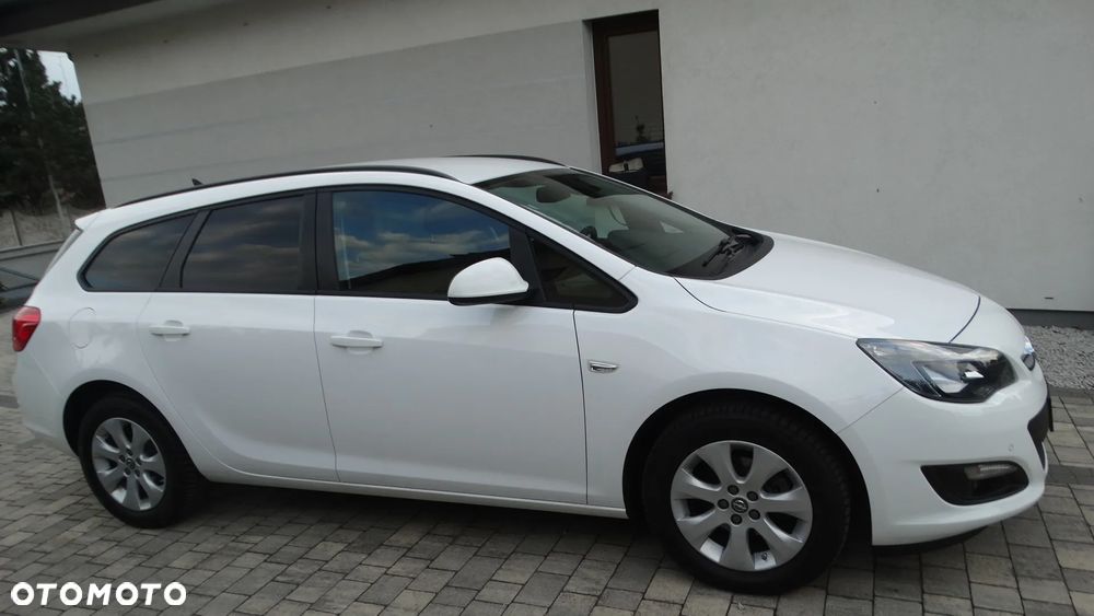 Opel Astra 1.4 Turbo Exklusiv - 4