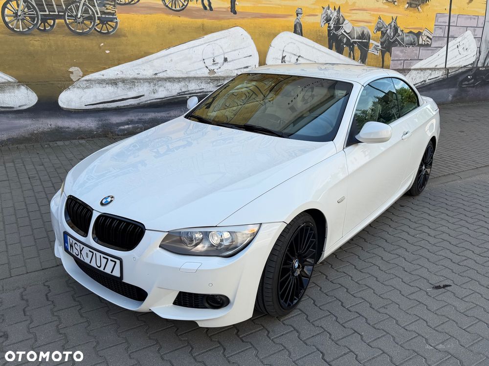 BMW Seria 3 330i - 10