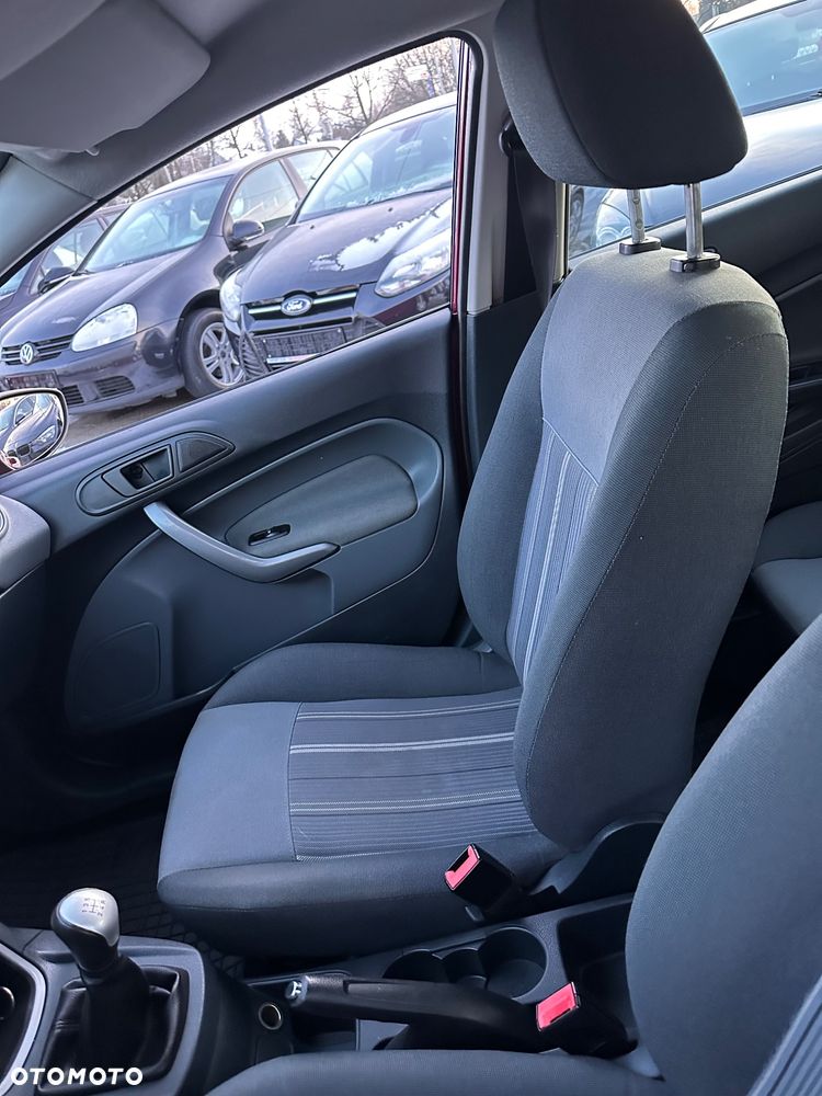 Ford Fiesta 1.6 TDCI Connection - 25