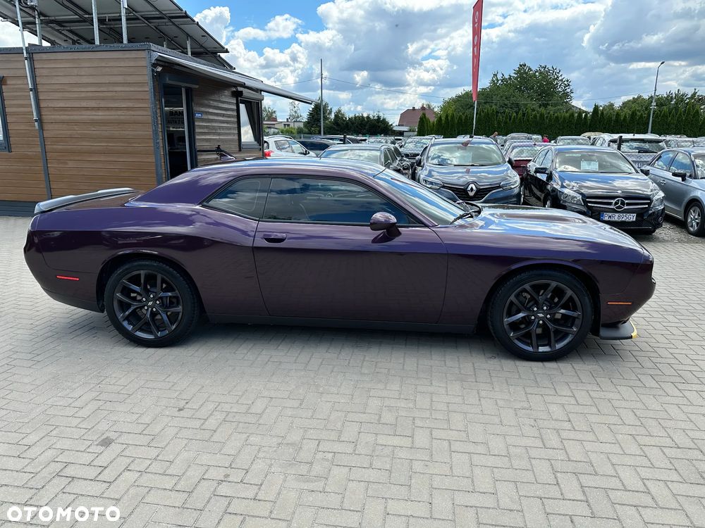 Dodge Challenger - 33