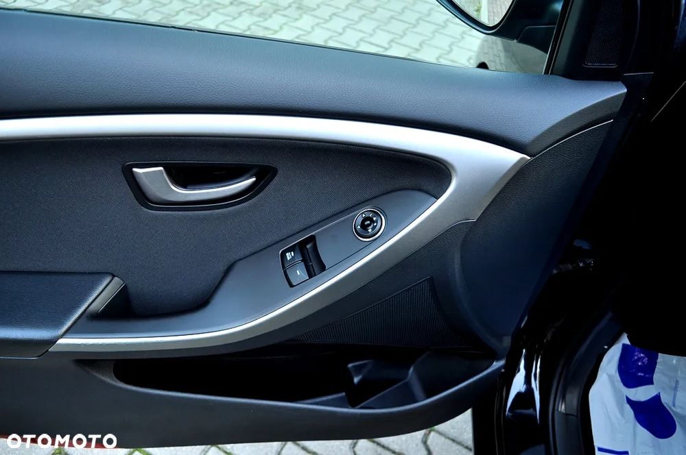 Hyundai i30 1.6 GDI BlueDrive Premium - 26