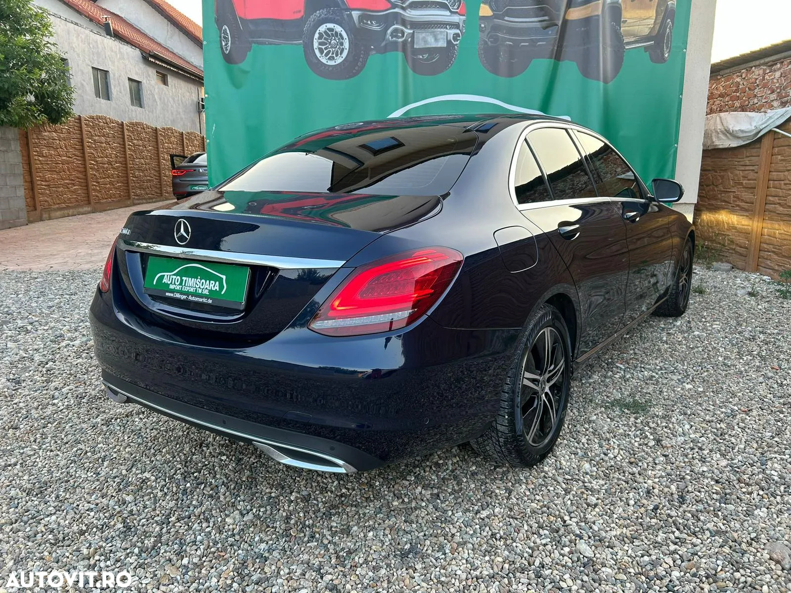 Mercedes-Benz C - 4