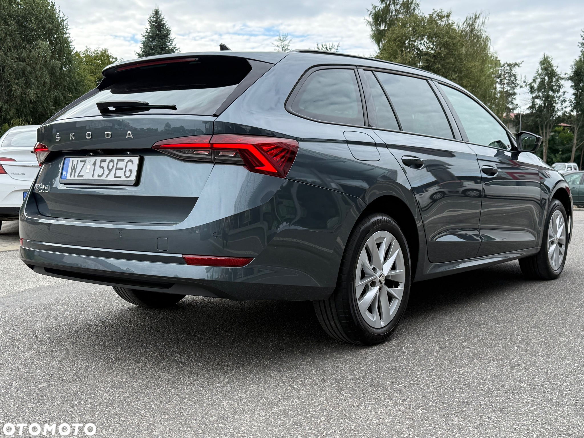 Skoda Octavia 2.0 TDI Ambition DSG - 4