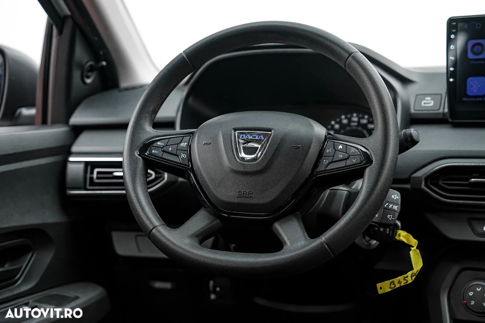 Dacia Logan TCe 90 Essential - 14