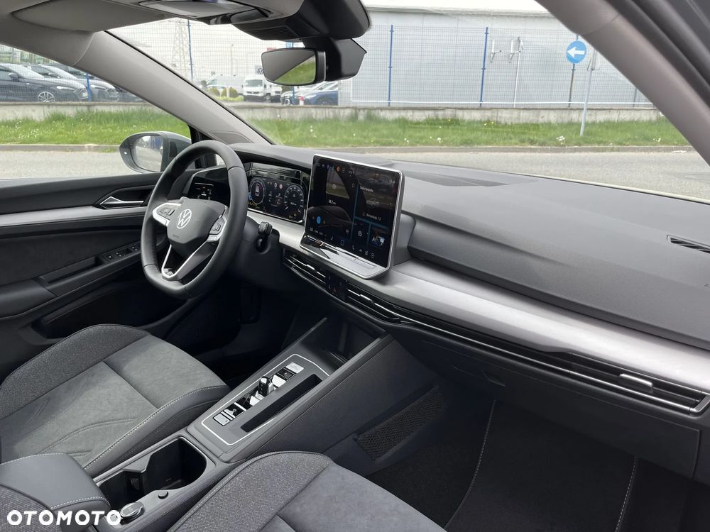 Volkswagen Golf 1.5 eTSI mHEV Life Plus DSG - 21