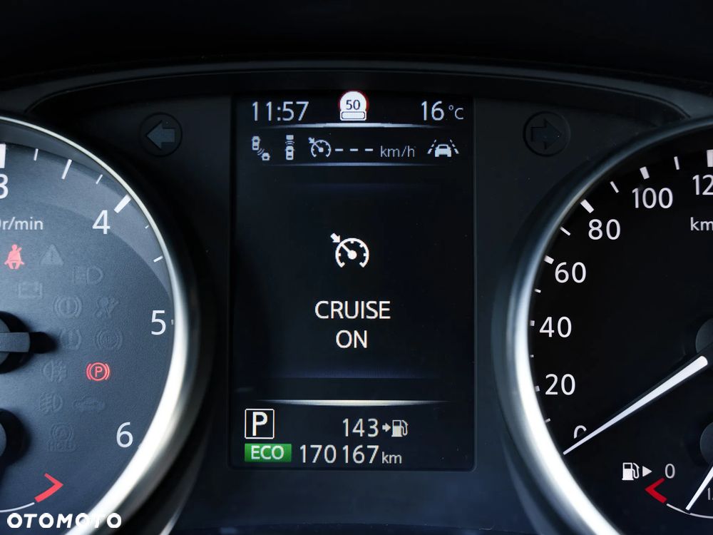 Nissan Qashqai 1.6 dCi Xtronic TEKNA+ - 28