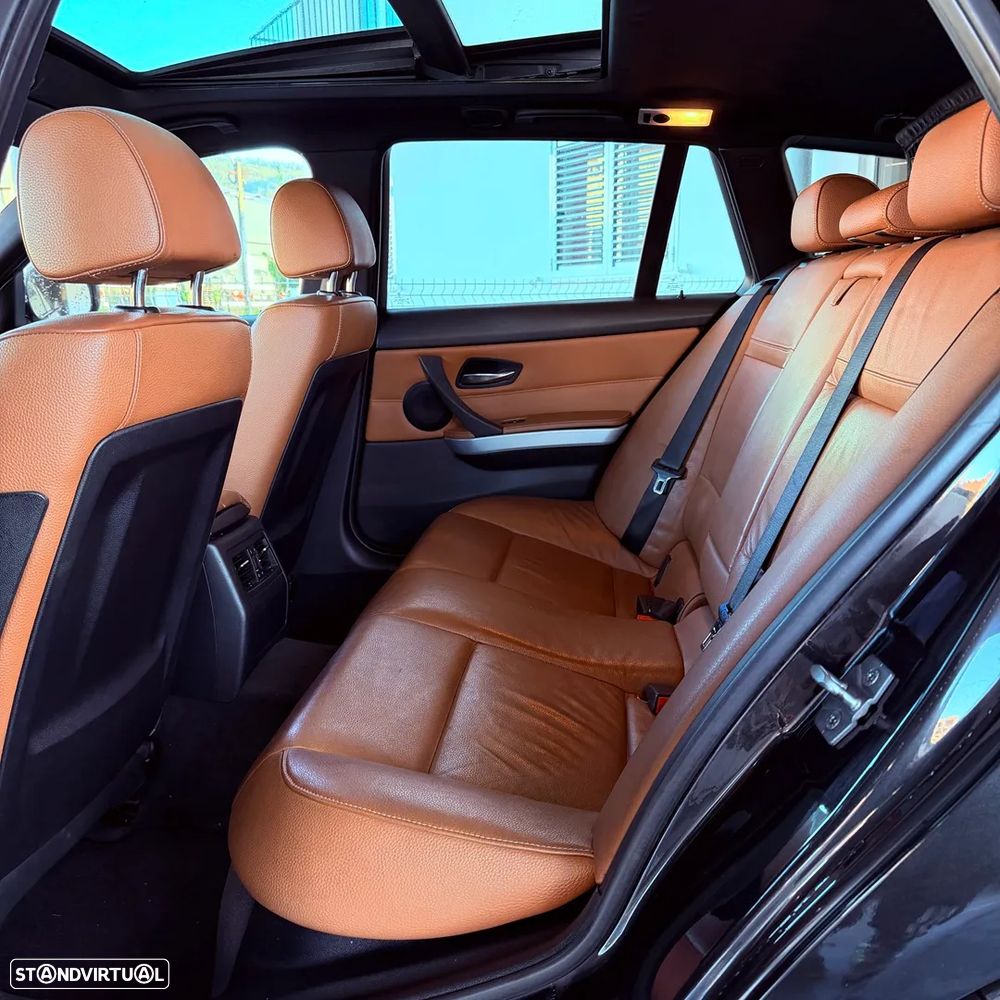 BMW 320 d Pack M - 21