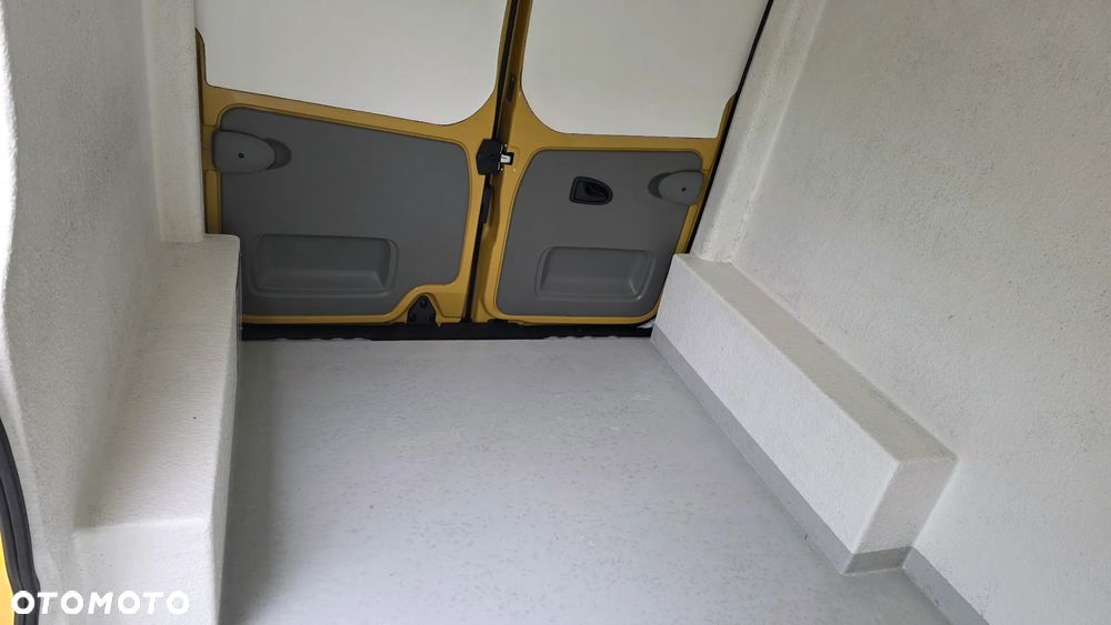 Renault Trafic - 17