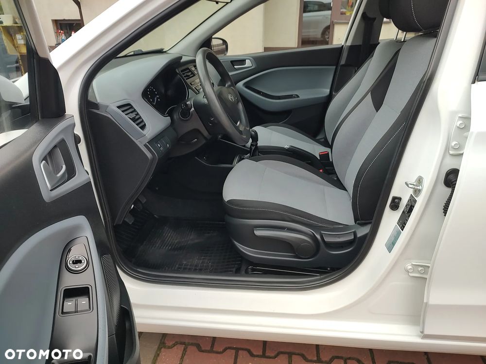 Hyundai i20 1.2 Classic Plus - 8