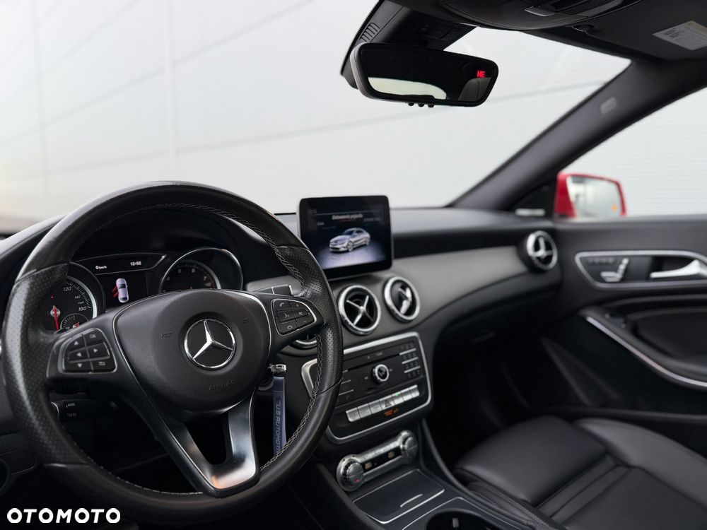 Mercedes-Benz CLA 250 4Matic 7G-DCT AMG Line - 13