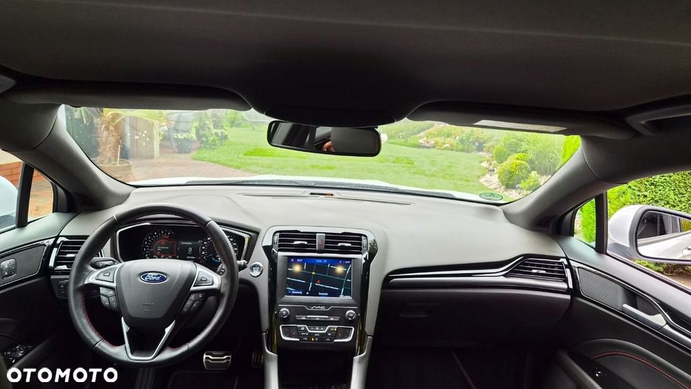 Ford Mondeo - 25