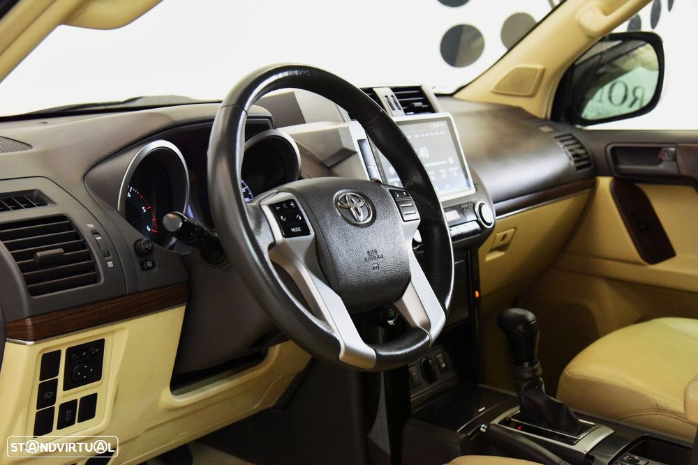 Toyota Land Cruiser 2.8 D-4D CA - 17