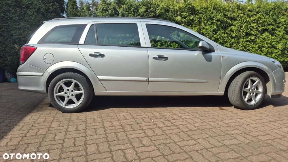 Opel Astra 1.9 CDTI DPF Edition - 21