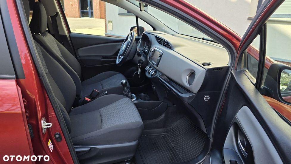 Toyota Yaris 1.0 VVT-i Y20 Club - 15