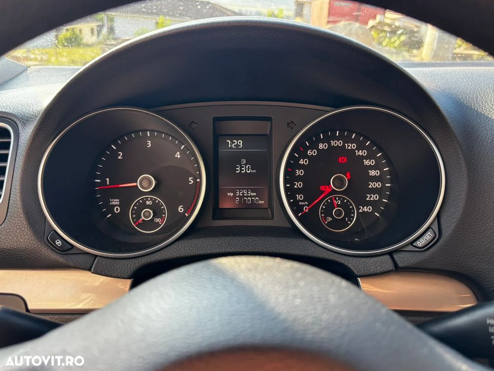 Volkswagen Golf 1.6 TDI BlueMotion Technology Comfortline - 17