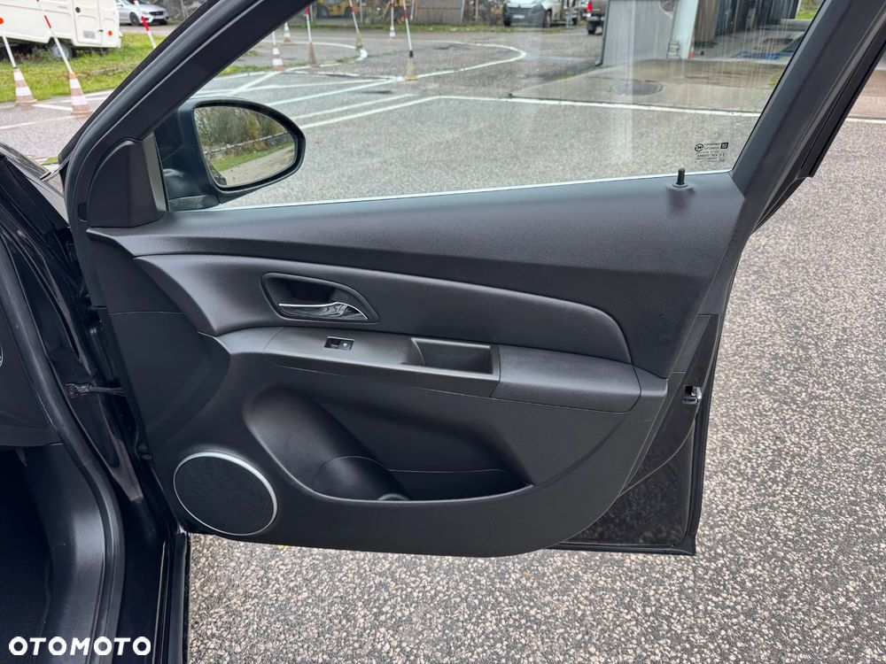 Chevrolet Cruze 1.4 T LTZ - 24