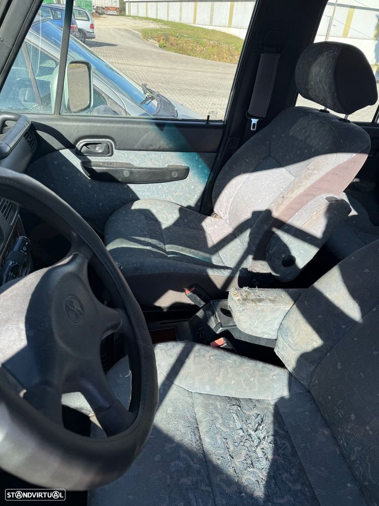 Hyundai Galloper - 10