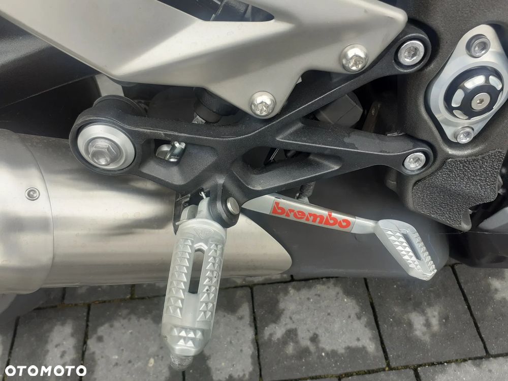 Triumph Street Triple - 19