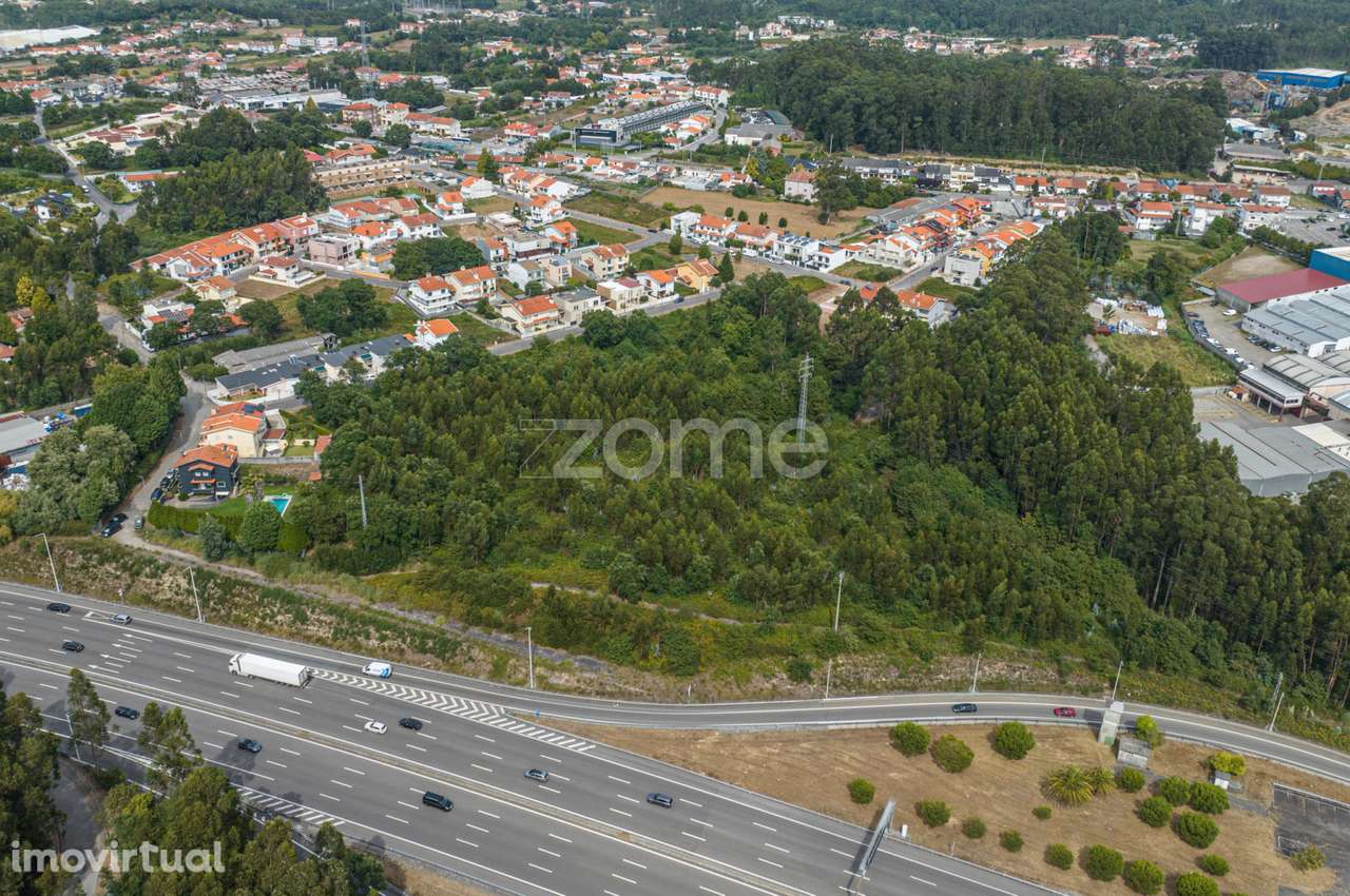 Terreno Urbano com 6500 m2 - Grijó, V.N. Gaia - Grande imagem: 4/12