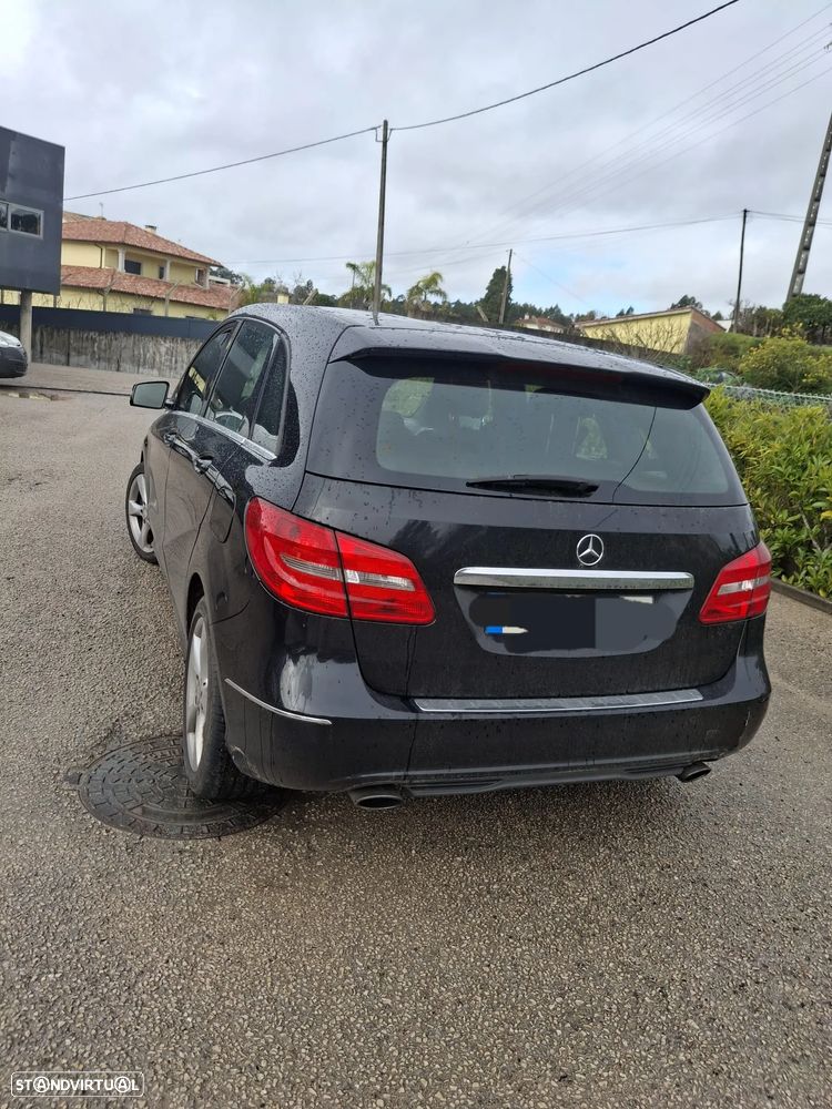 Mercedes-Benz B 180 CDI (BlueEFFICIENCY) - 5