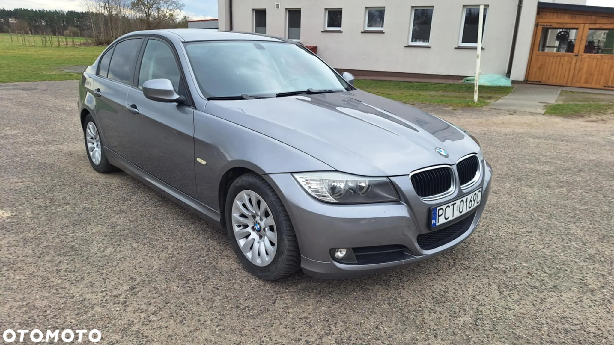 BMW Seria 3 318d - 5