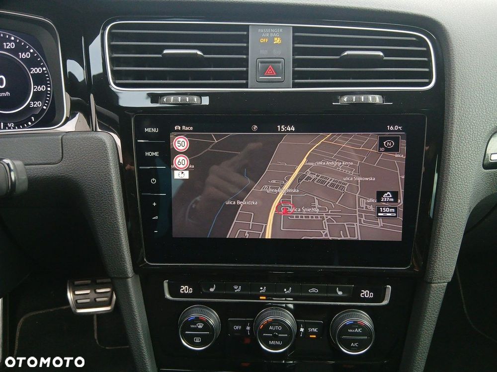 Volkswagen Golf - 27