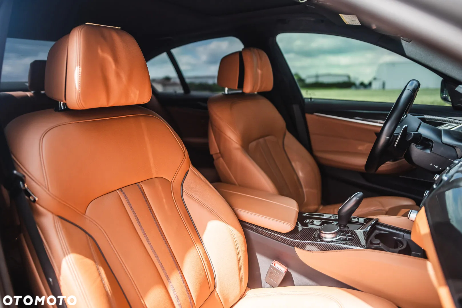 BMW Seria 5 M550i xDrive sport - 22