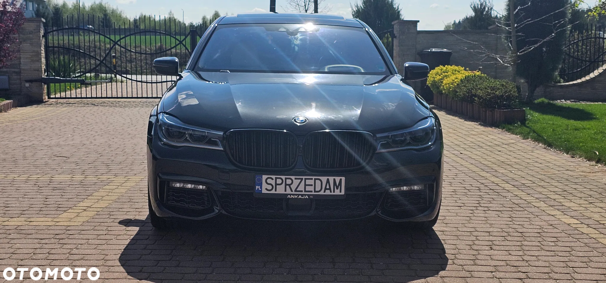 BMW Seria 7 750i xDrive - 31