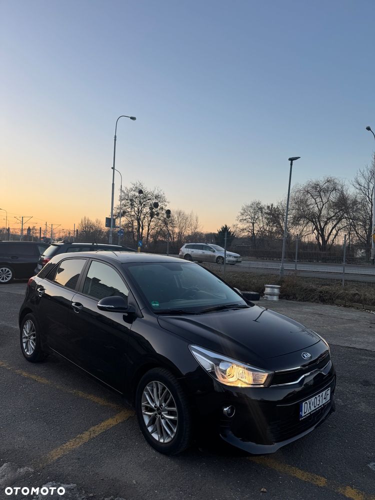 Kia Rio 1.0 T-GDI 100 Dream-Team Edition - 4