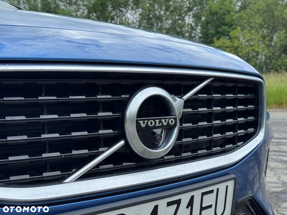 Volvo S60 T5 AWD R-Design - 9