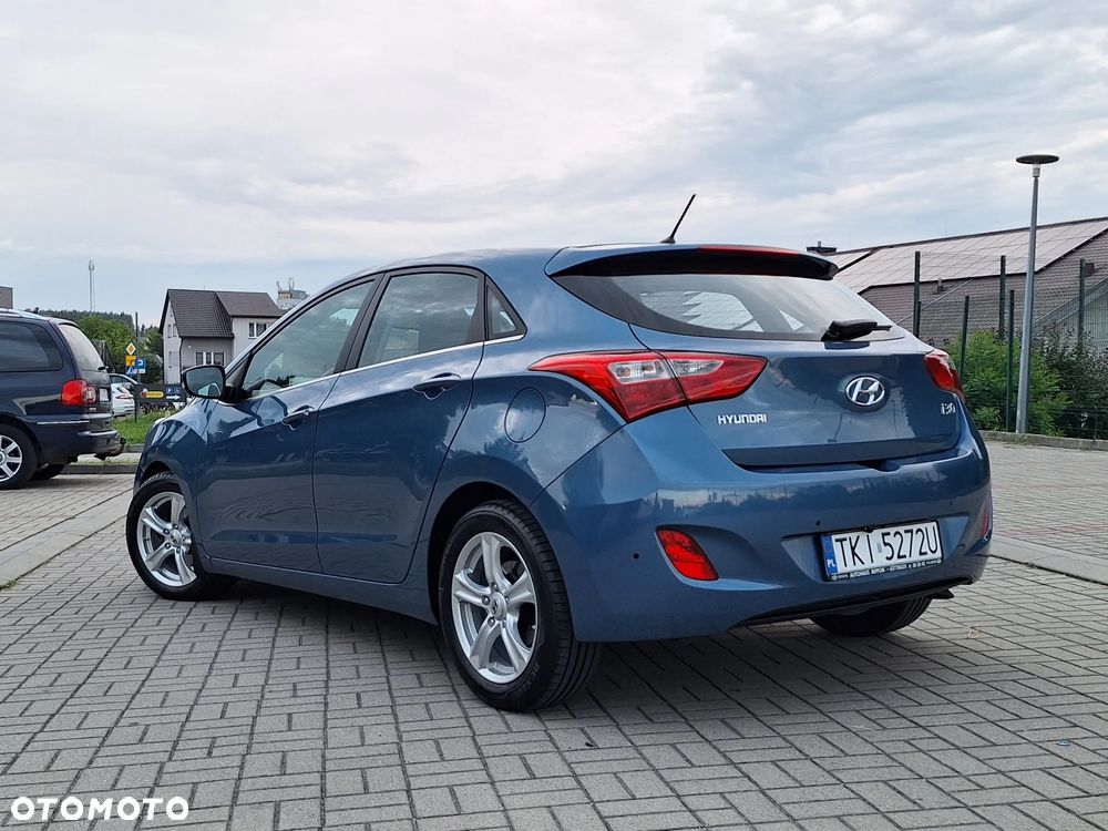Hyundai i30 blue 1.6 GDI Trend - 33