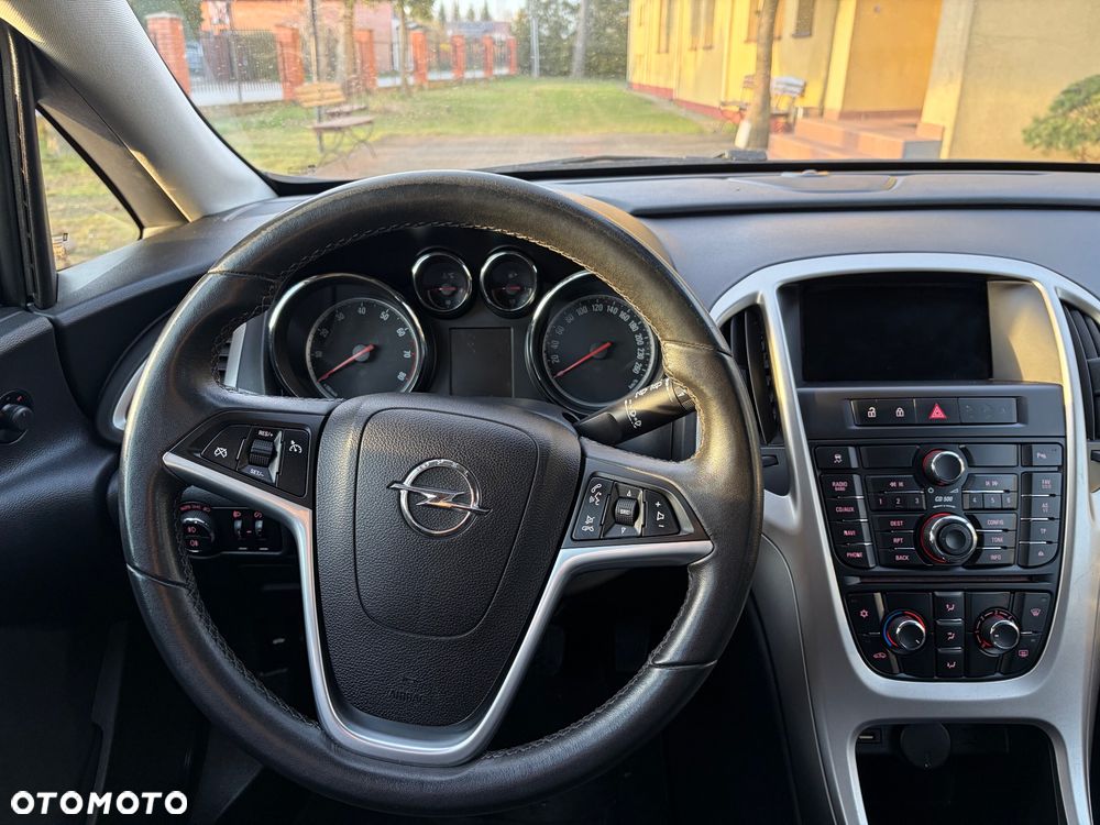 Opel Astra 1.6 Turbo Edition - 26