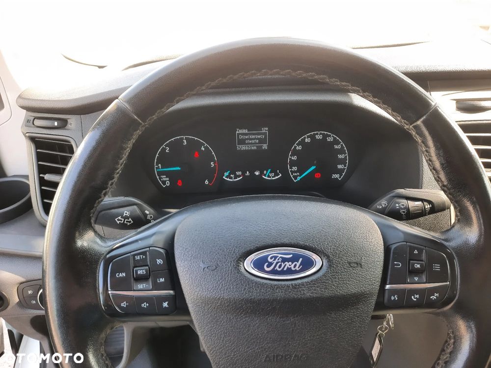 Ford TRANSIT DOKA 7osób - 13