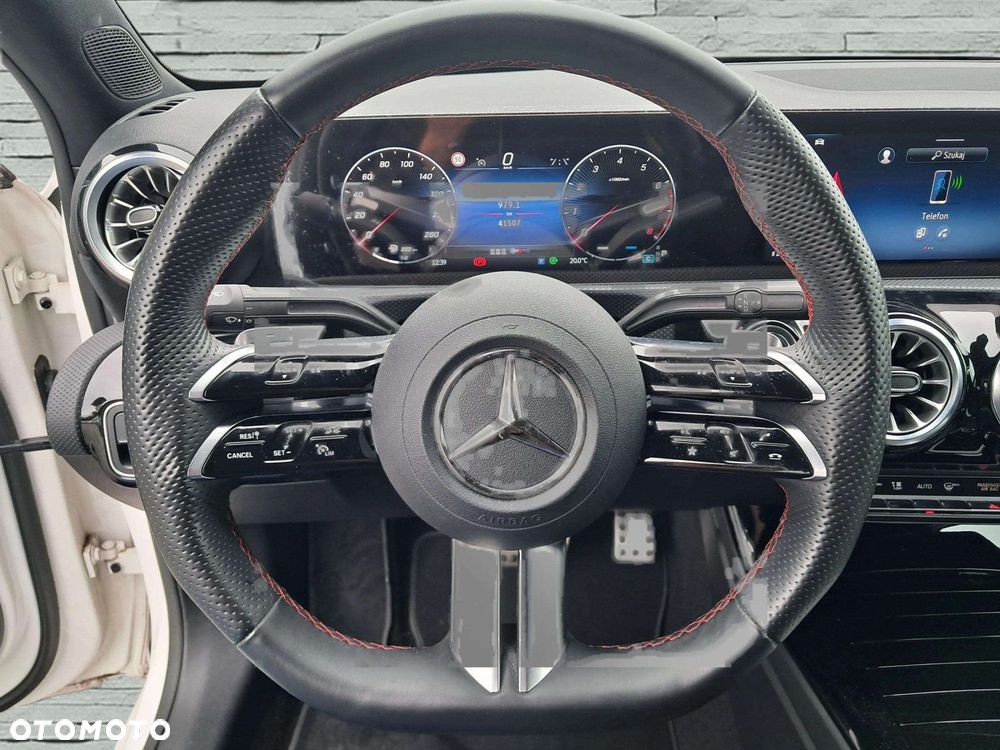 Mercedes-Benz Klasa A 200 AMG Line 7G-DCT - 11