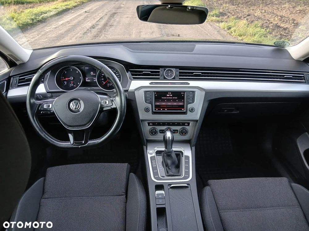 Volkswagen Passat 2.0 TDI (BlueMotion Technology) DSG Highline - 12