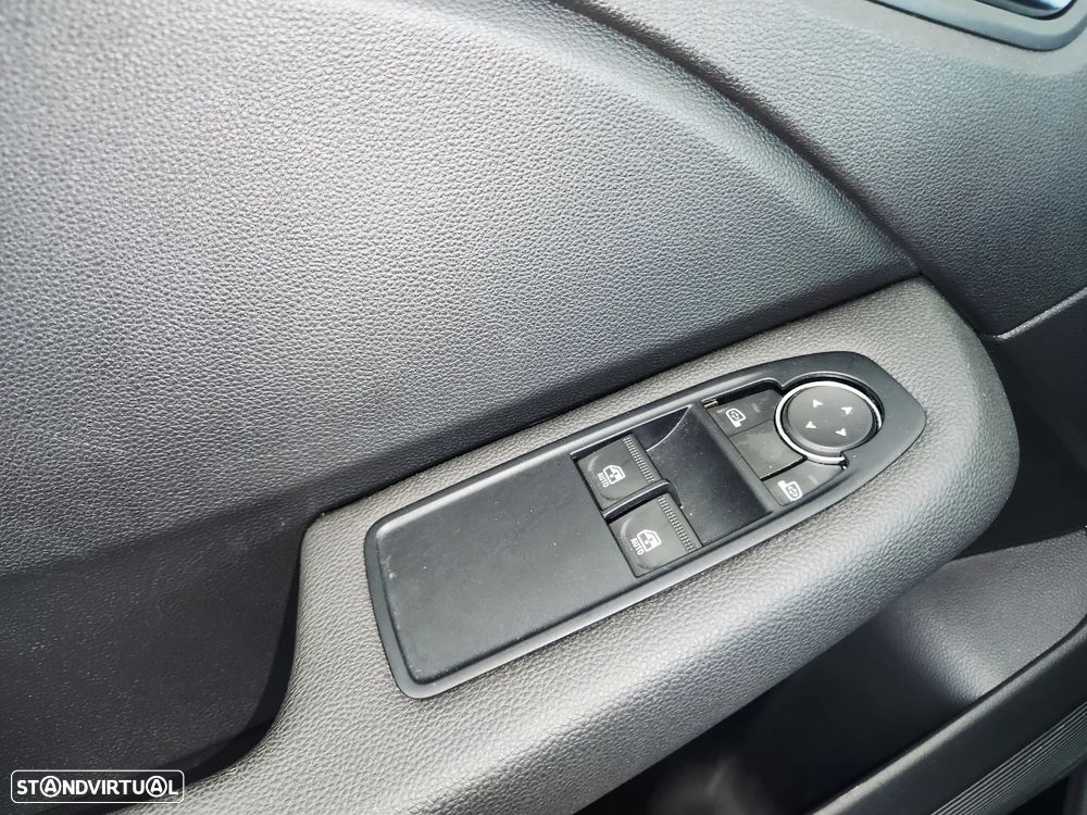 Renault Clio - 31