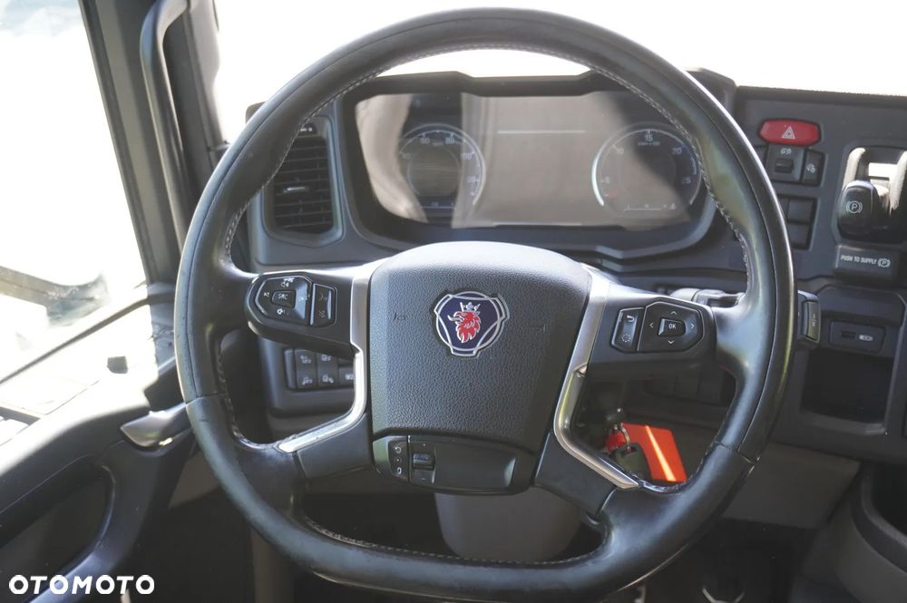 Scania R650 V8 8×4/4 / NOWA Laweta 955 cm ocynk / Retarder / oś skrętna - 24