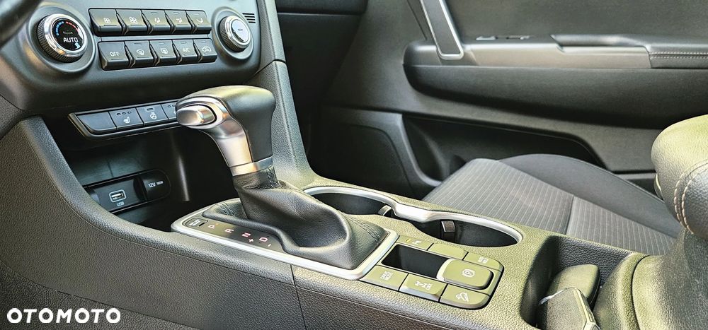 Kia Sportage 1.6 CRDI AWD Eco-Dynamics+ (48V M-H) DCT Black Edition - 3