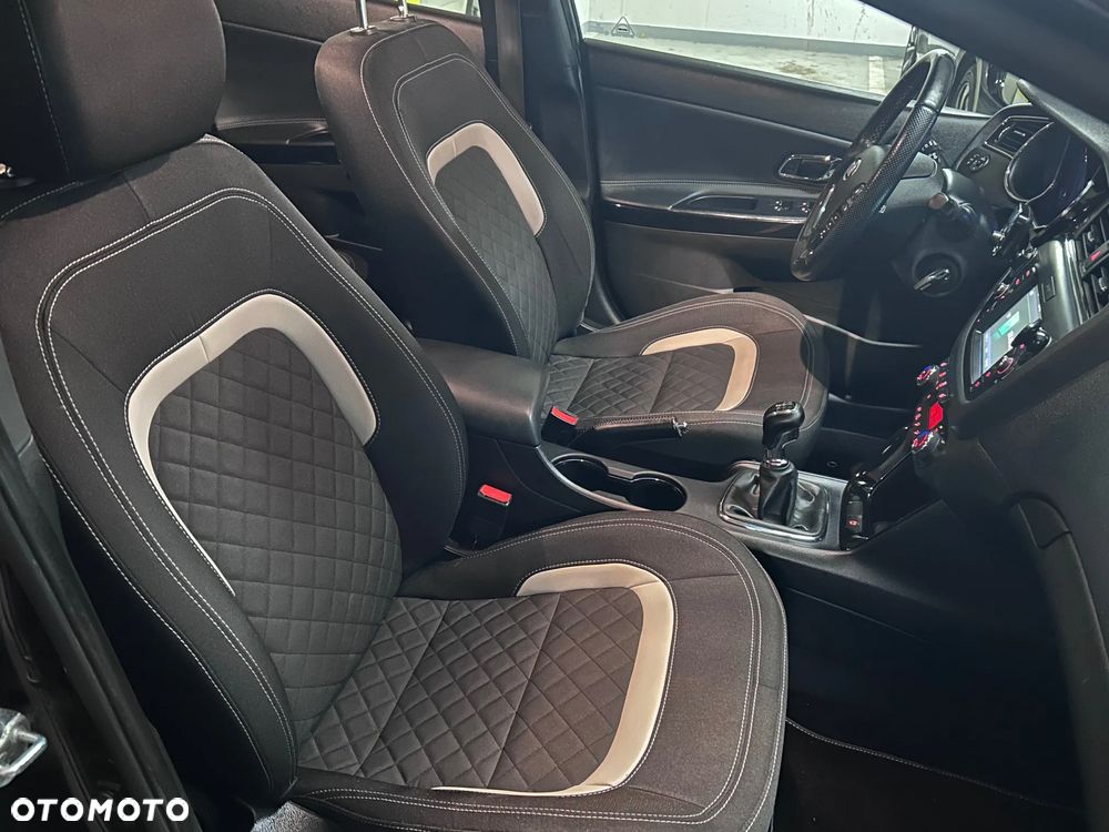 Kia Ceed 1.6 CRDi GT Line - 12