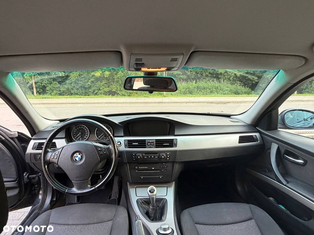 BMW Seria 3 320d - 6