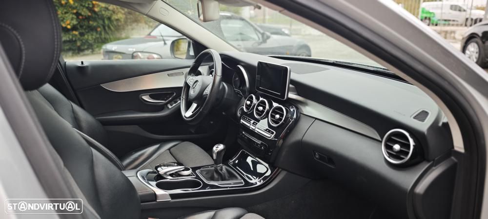 Mercedes-Benz C 220 d Avantgarde - 32
