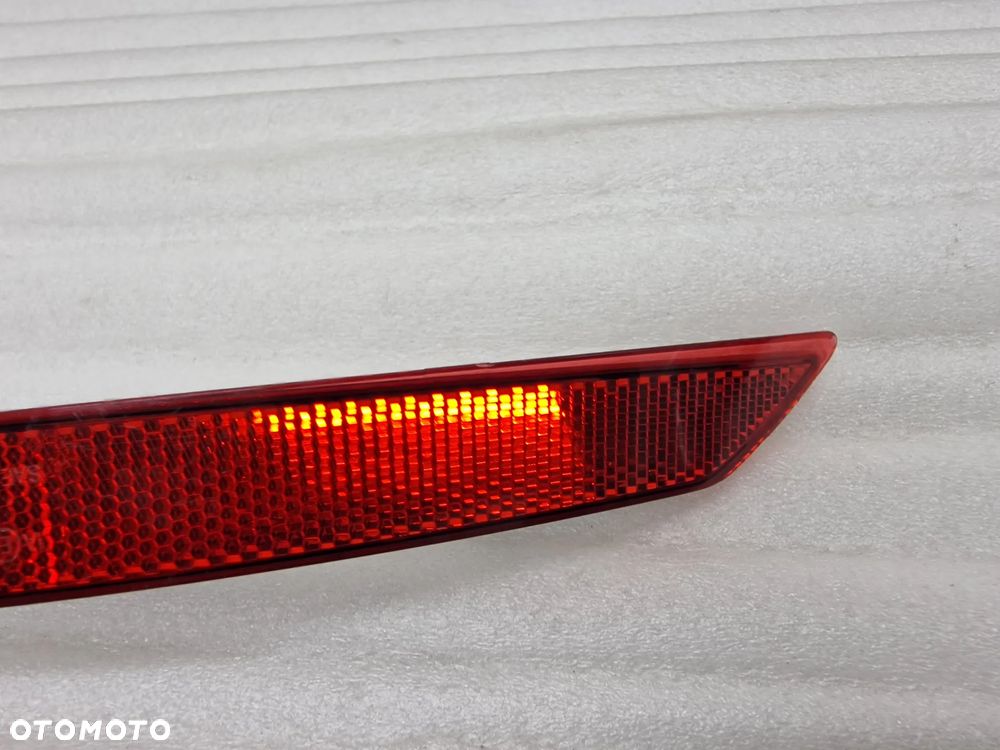 AUDI A4 B9 15- S-LINE LEWY ODBLASK ZDERZAKA TYLNY TYLNI TYŁ , NR 8W0945105D , NR AUKCI H53 - 4