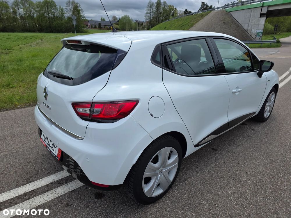 Renault Clio 1.2 16V 75 Limited - 7